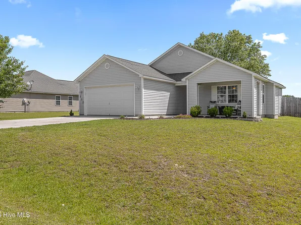 112 Silver Queen Lane, Richlands, NC 28574