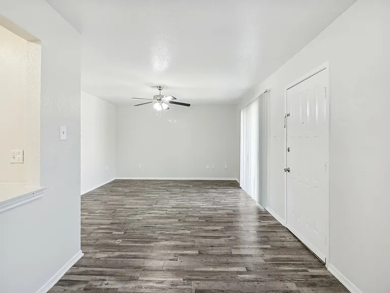 W Kirby St-008
