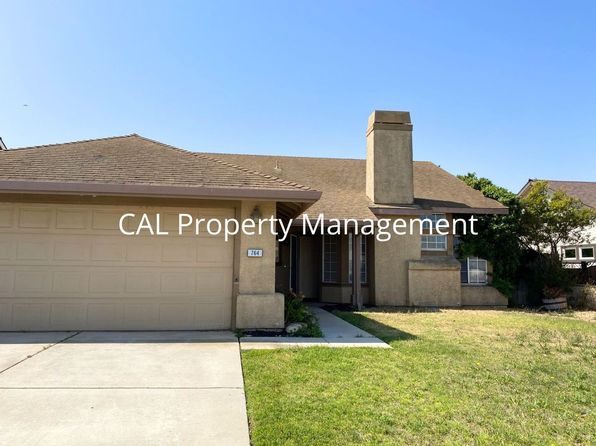 764 Entrada Dr