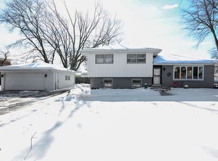 3901 N Lincoln St, Westmont, IL