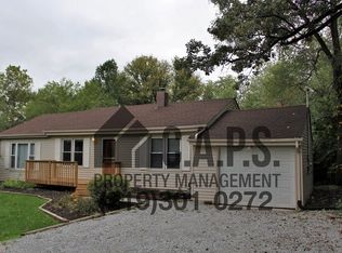 6143 Kentucky Pl, Merrillville, IN 46410