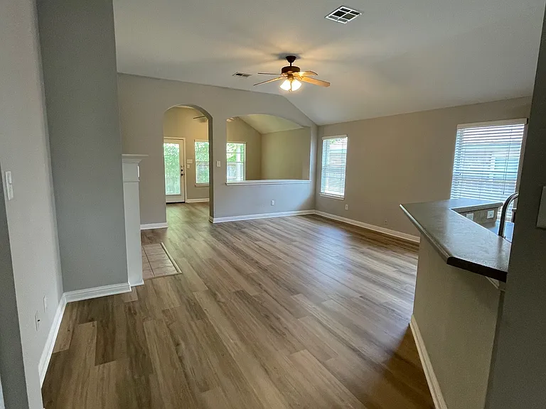 10025 Mount Rainier Dr — Photo 8