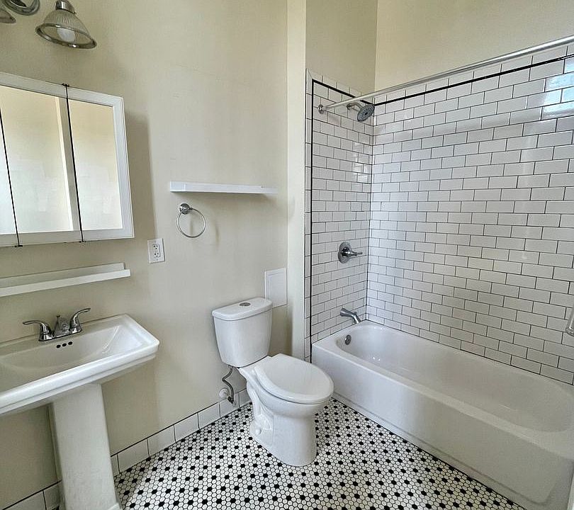 1st image of 2118 Saint Paul St #17426533