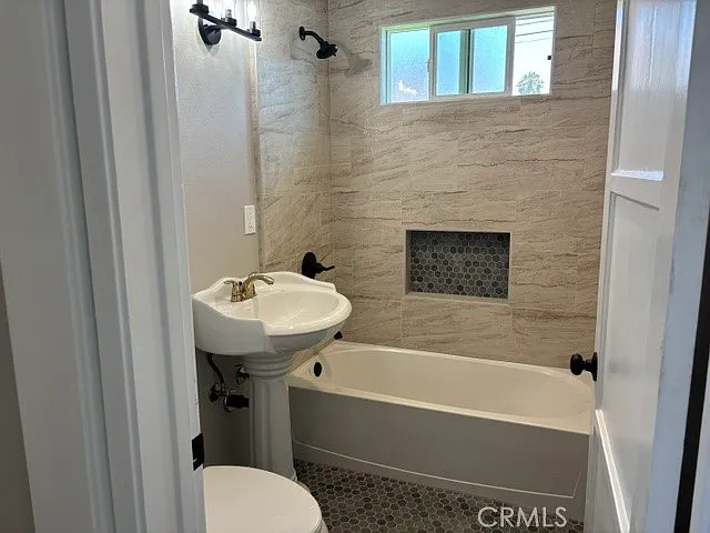 8432 Barnsley Ave — Photo 6