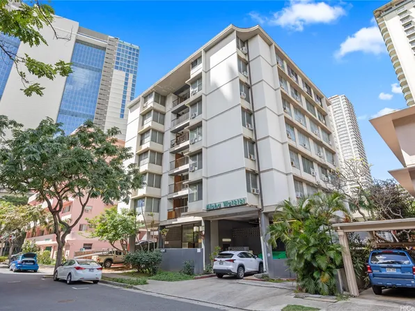412 Launiu St, Honolulu, HI 96815