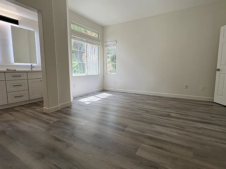 25735 Perlman Pl #A — Photo 18