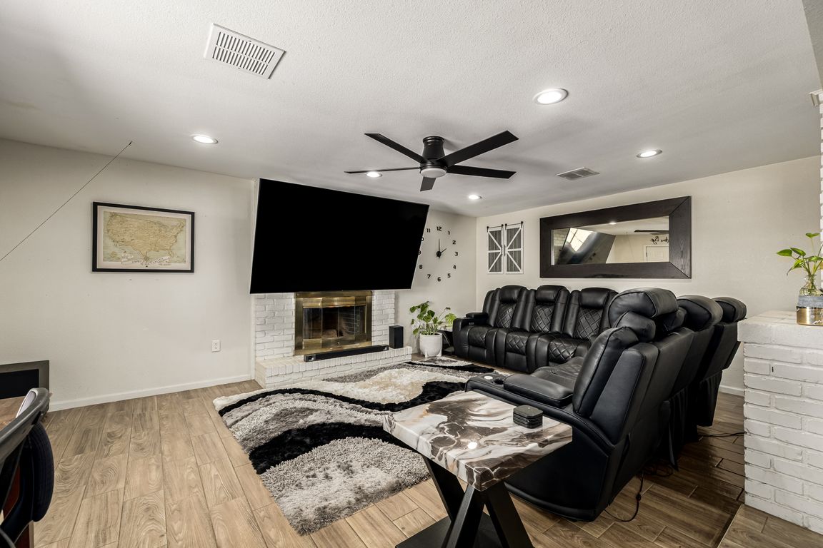 next background image