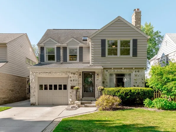 315 E Carlisle AVENUE, Whitefish Bay, WI 53217