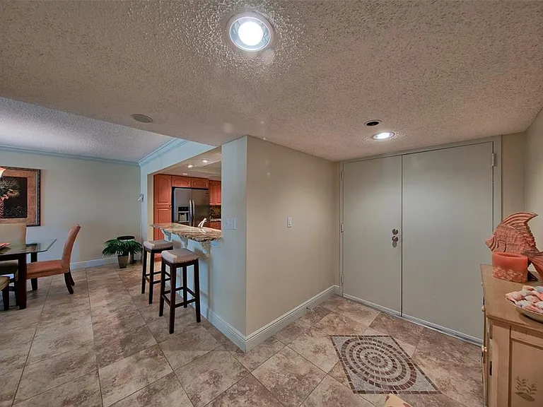 1480 Gulf Blvd #512 — Photo 3