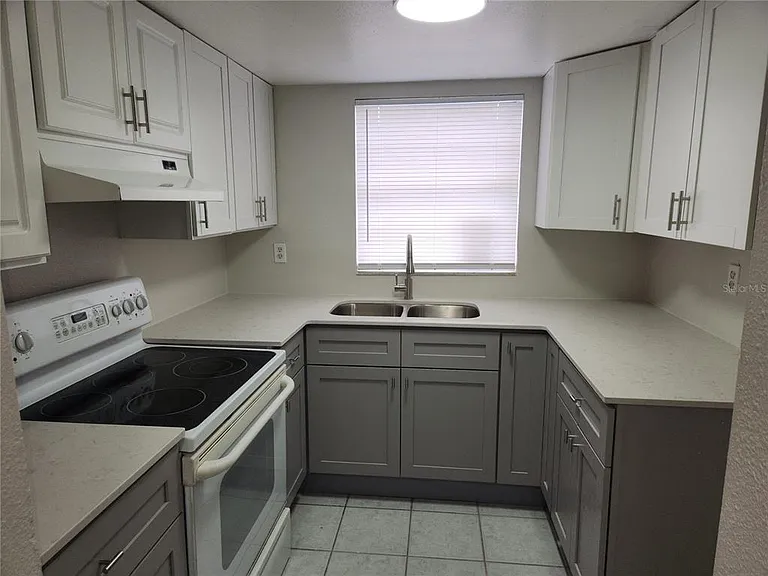 9831 Grace Dr — Photo 4