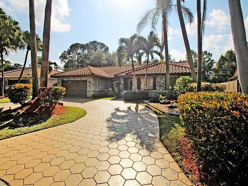 1st image of 6288 NW 47th Ct