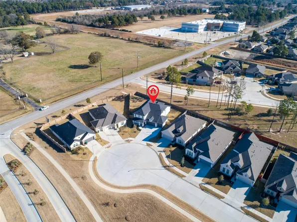 1911 Hickory Grove Ln, Tomball, TX 77375