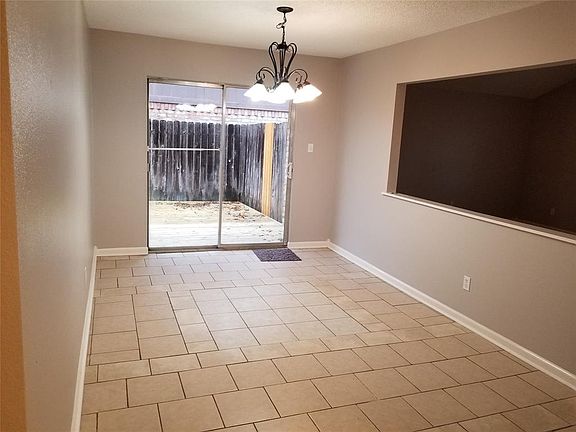 4th image of 11615 Loyola Dr