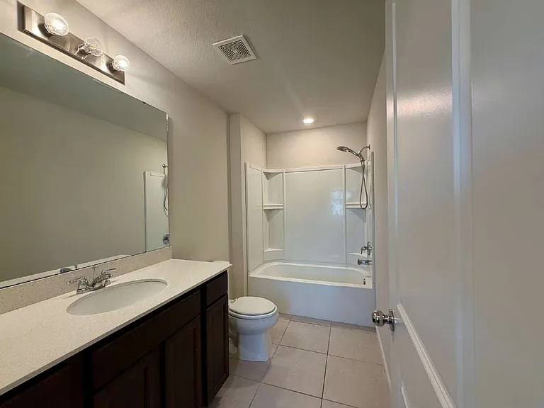 Property Image 114