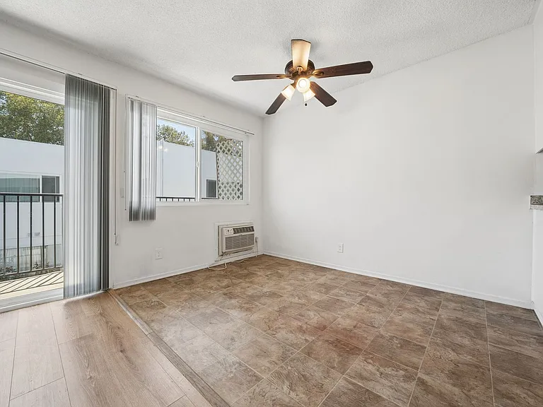 16900 Parthenia St #8625 — Photo 27