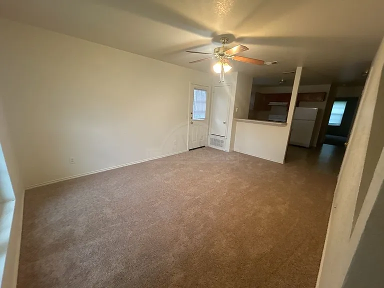 1911 Monte Carlo, Killeen — Photo 11
