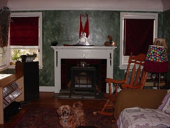 Living Room (facing west)