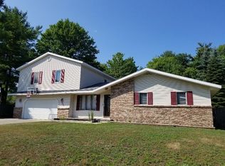 1225 Crestview Dr, Alpena, MI 49707