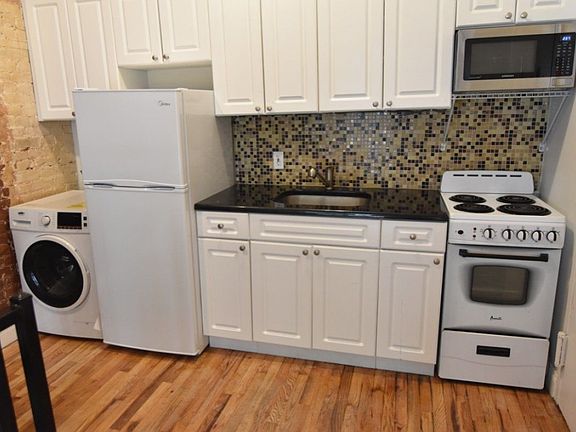3rd image of 151 Avenue A APT 1B