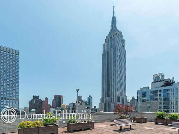 5th image of 990 6th Ave APT 9D