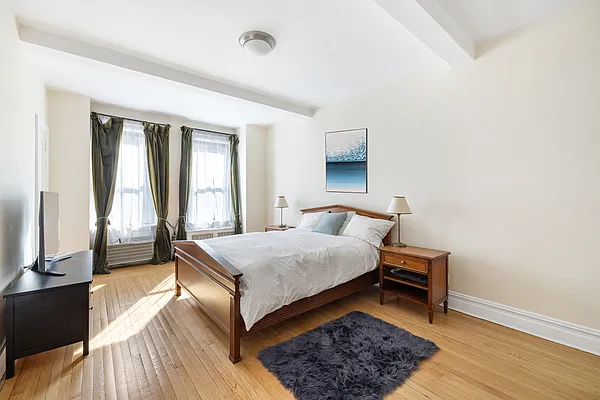 Sold by Compass | media 8