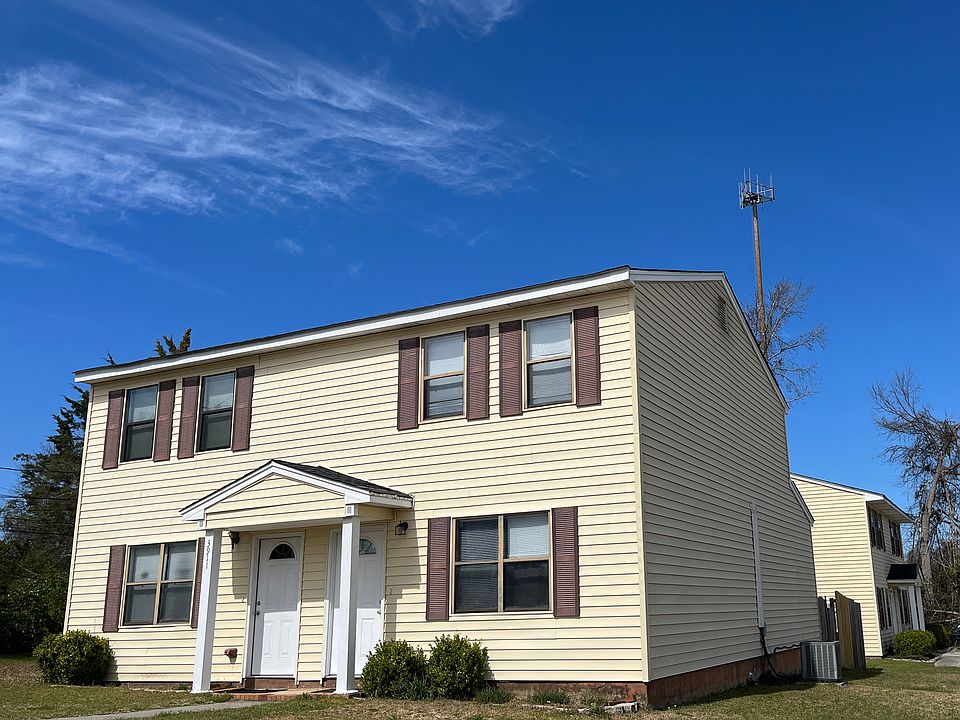 3909 Townhomes A & B