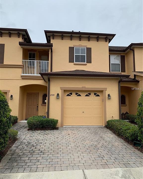 1st image of 2721 Retreat View Cir