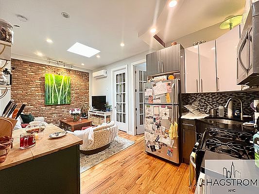 1st image of 1013 Fulton St #4