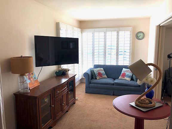 Den, office, tv room with a pull out couch