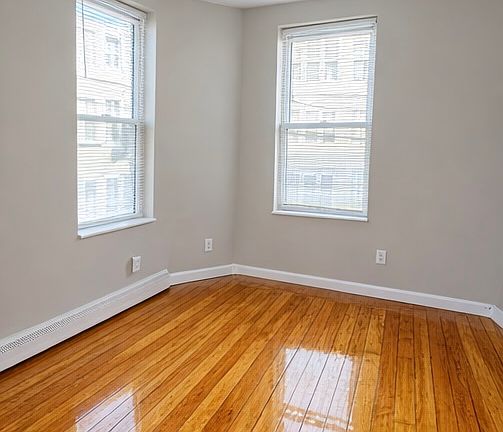 5th image of 65 Shawmut St #3
