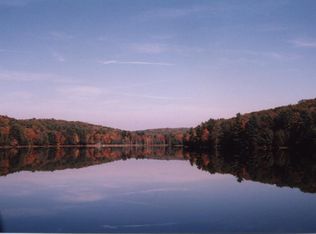 Woodledge East Lake Dr, Hawley, PA 18428