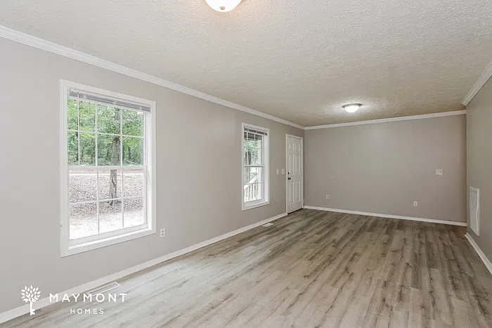 3 bed, 2.0 bath, 1192 sqft, $1,595 — Photo 3