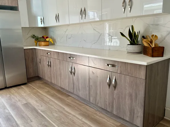 328 High St #2A, Burlington, NJ 08016