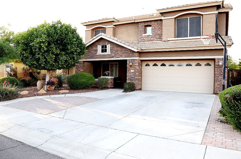 1st image of 8356 W Mary Ann Dr