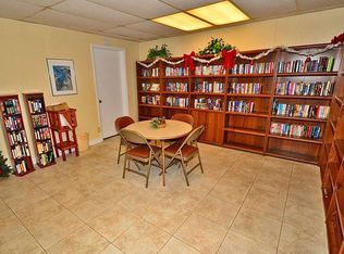 201 Estelle Ct, Naples, FL 34112