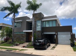 86 Calle Ambar, San Juan, PR 00926