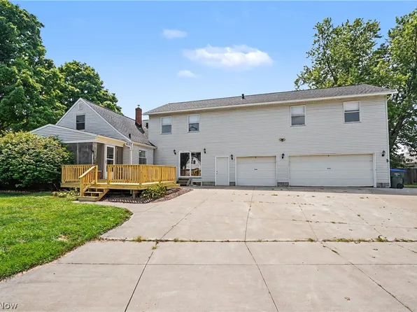 2590 21st St, Cuyahoga Falls, OH 44223