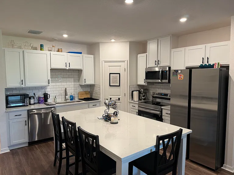 10708 Ironwood Tree Way — Photo 2