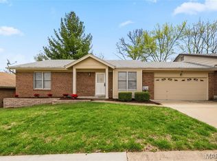 2 Tarpon Ct, Florissant, MO