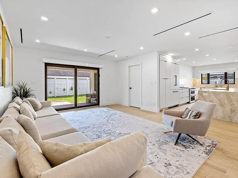 6897 Terra Tranquila Dr — Photo 15