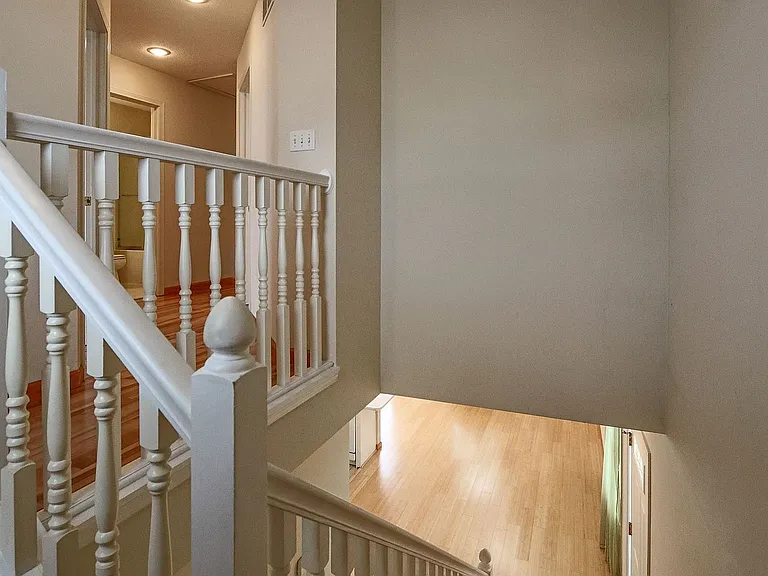 2623 E Oaklawn Ct — Photo 11