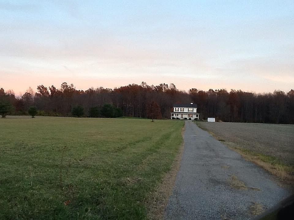 2nd image of 2886 S Bantam Rd