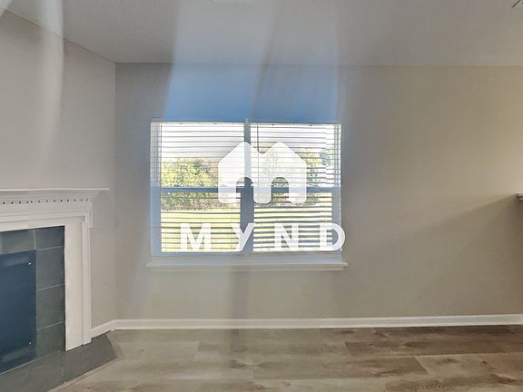 4th image of 3661 Foxtail Dr