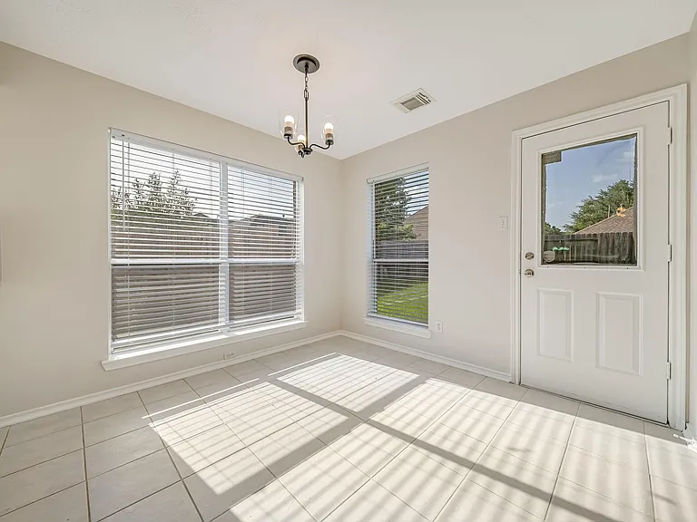15311 Bronze Leaf Ct — Photo 5