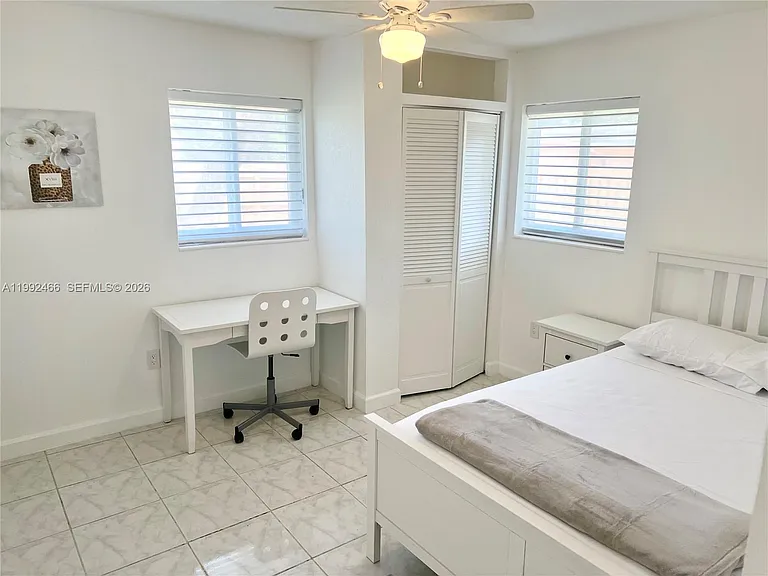 6301 SW 59th Pl — Photo 8