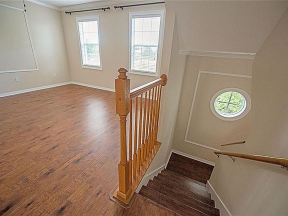 4th image of 10144 Arbor Run Dr Unit 16
