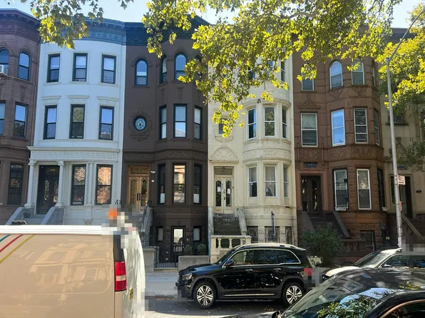 872 Park Pl, Brooklyn, NY 11216