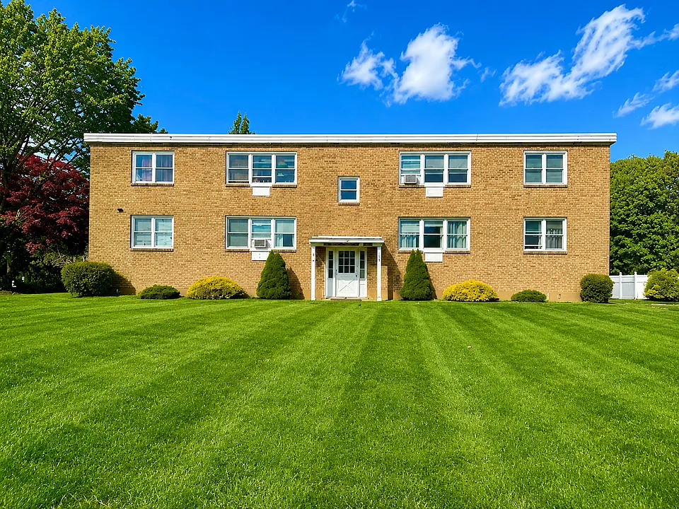 1742 Boston Post Rd #5B