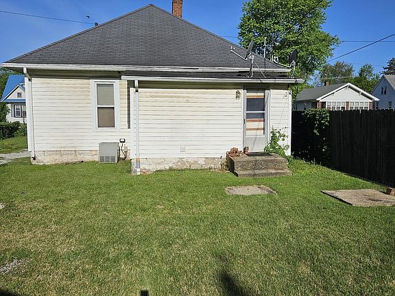 2nd image of 105 Blakely Ave