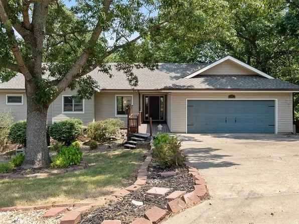 44 Sandwick Dr, Bella Vista, AR 72715